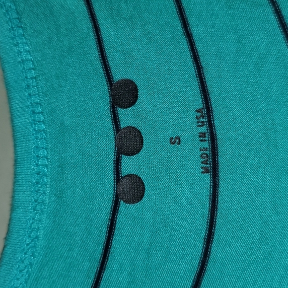 Three Dots Pocket Tunic Length Tee - Picture 2 of 4